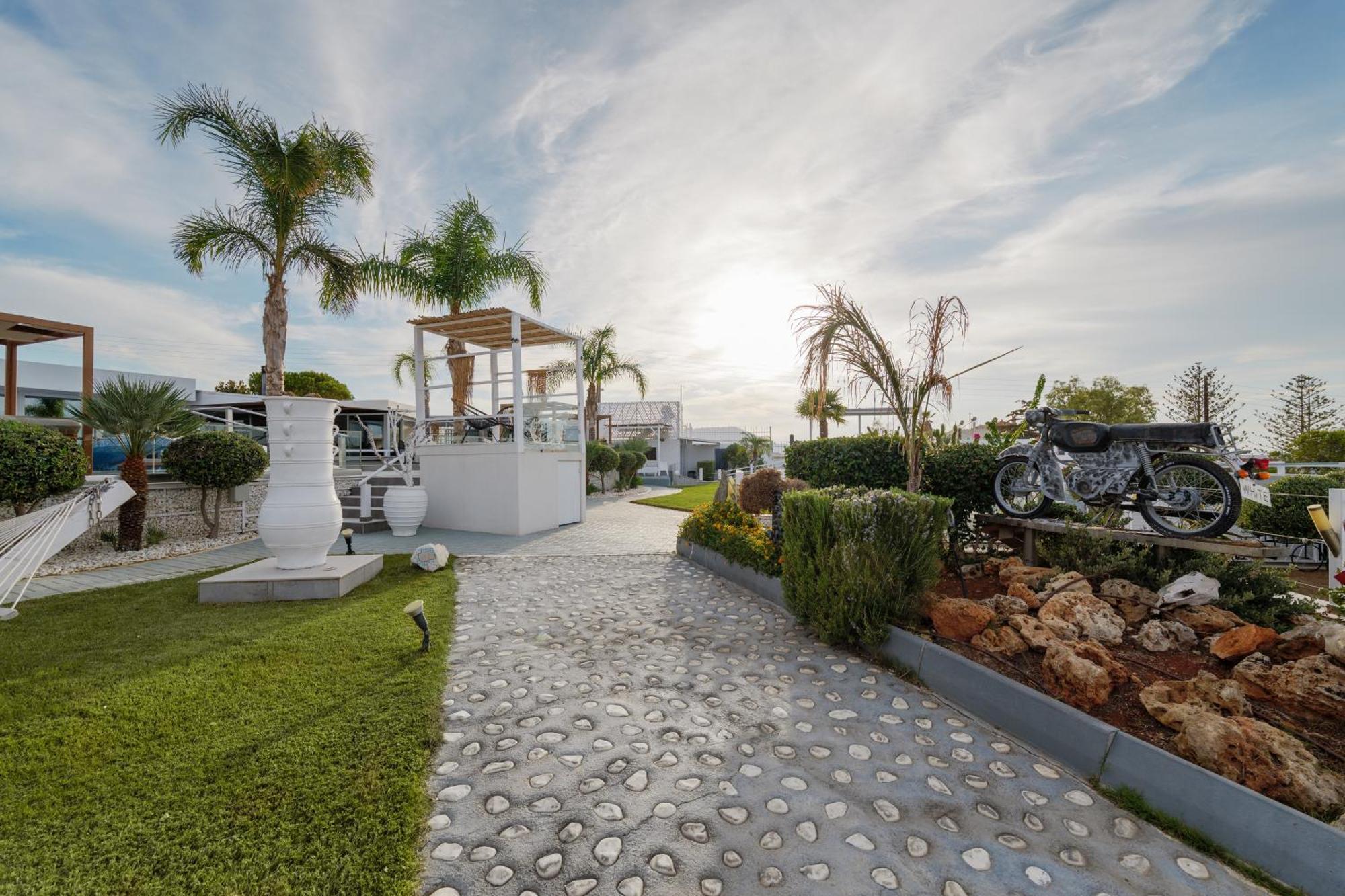White Luxury Villa Khersónisos Eksteriør bilde