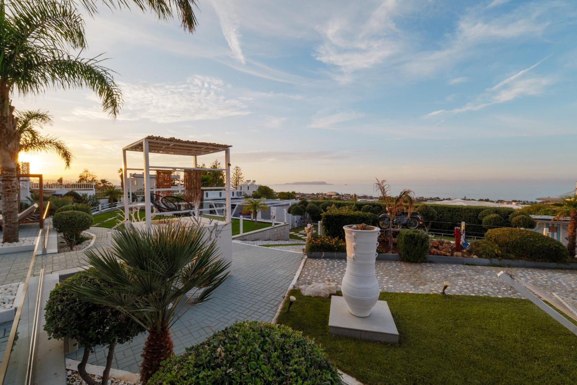 White Luxury Villa Khersónisos Eksteriør bilde